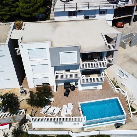 Apartments Arjan2 Omiš Exteriör bild
