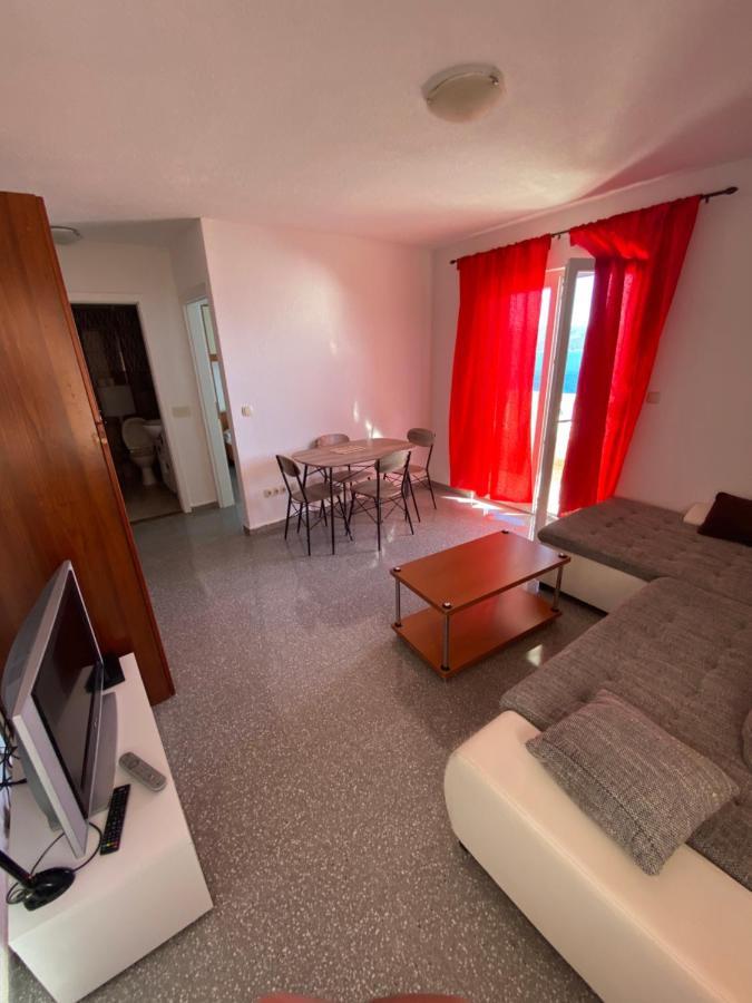 Apartments Arjan2 Omiš Exteriör bild