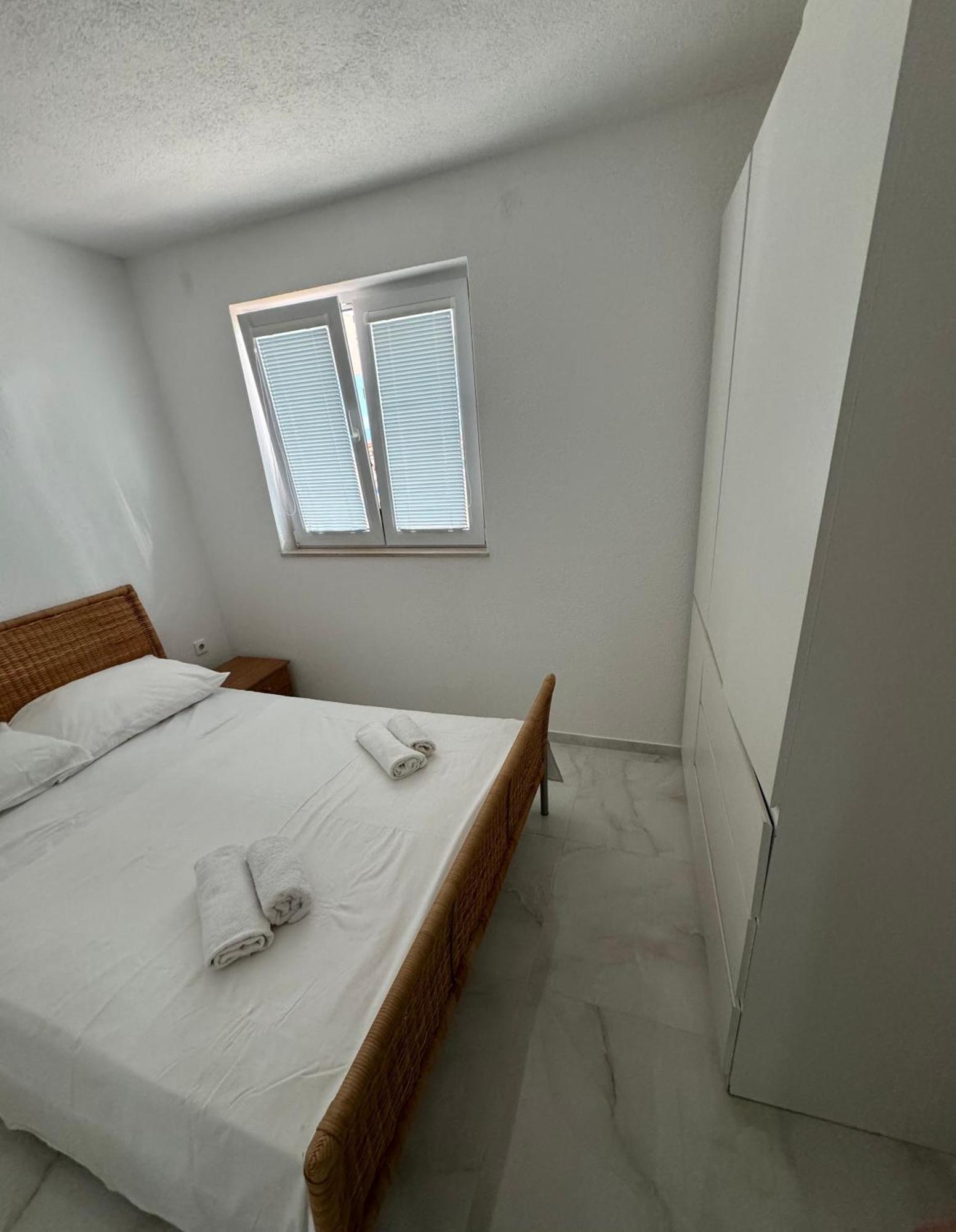 Apartments Arjan2 Omiš Exteriör bild