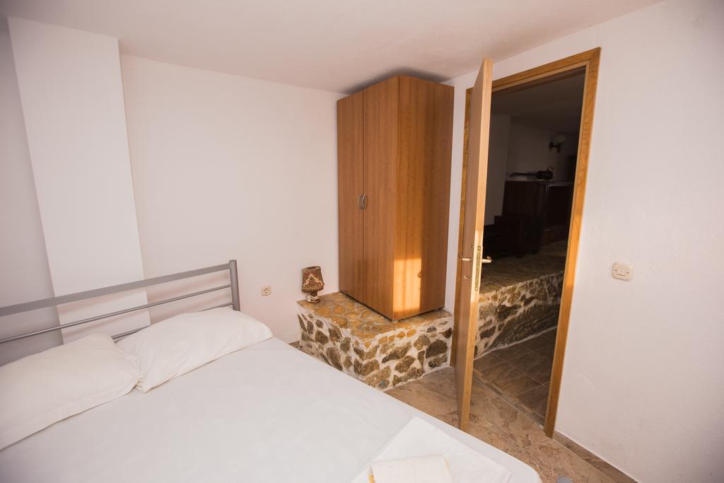 Apartments Arjan2 Omiš Exteriör bild